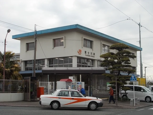 東海道本線　富士川駅まで550m