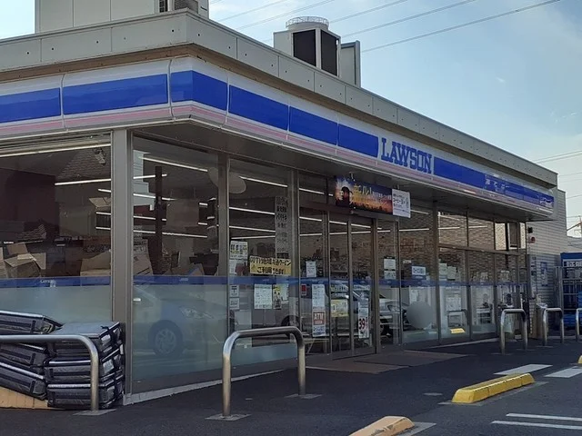 ローソンまで138m