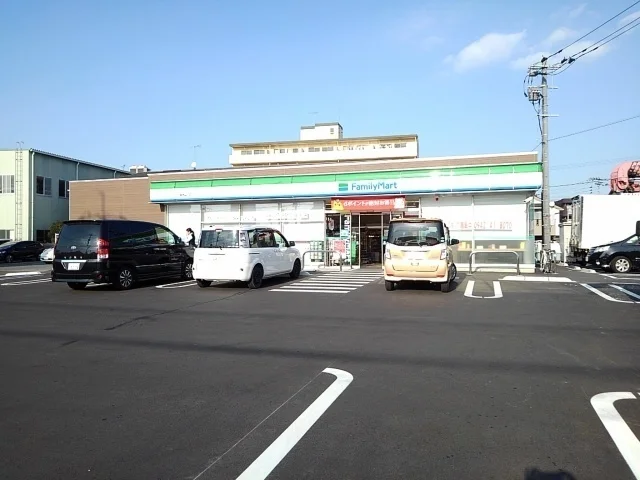 ファミリーマート久留米山川店まで800m