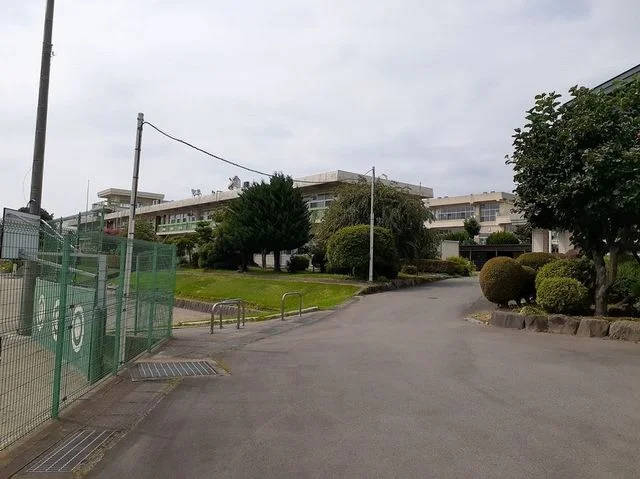前橋市立宮城小学校まで2300m