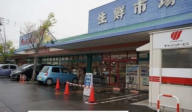 マルナカ檀紙店さんまで1400m