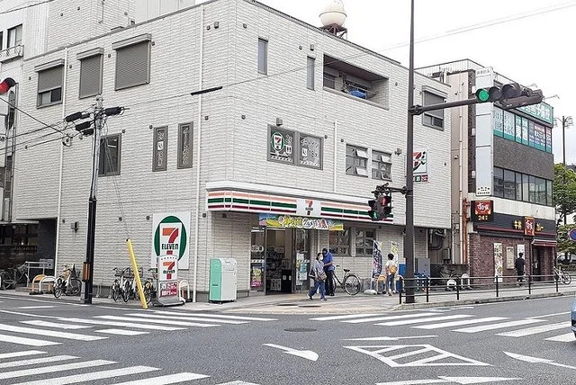 セブンイレブン　東大宮店まで220m