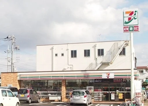 セブンイレブンまで850m
