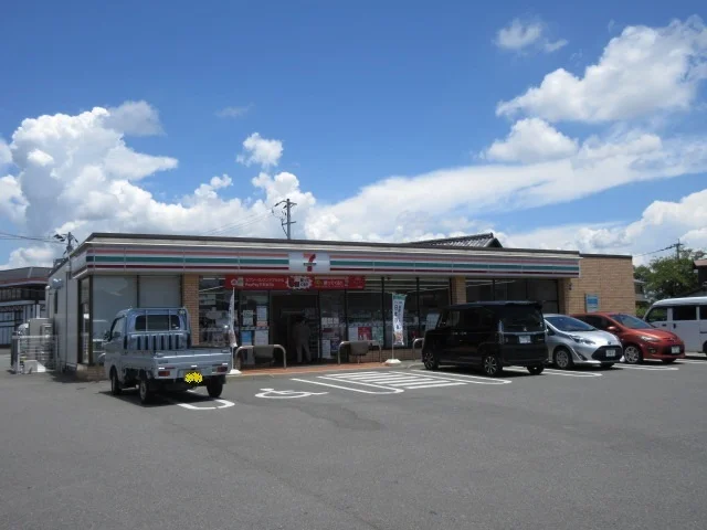 セブンイレブンみやま恵比須町店まで580m