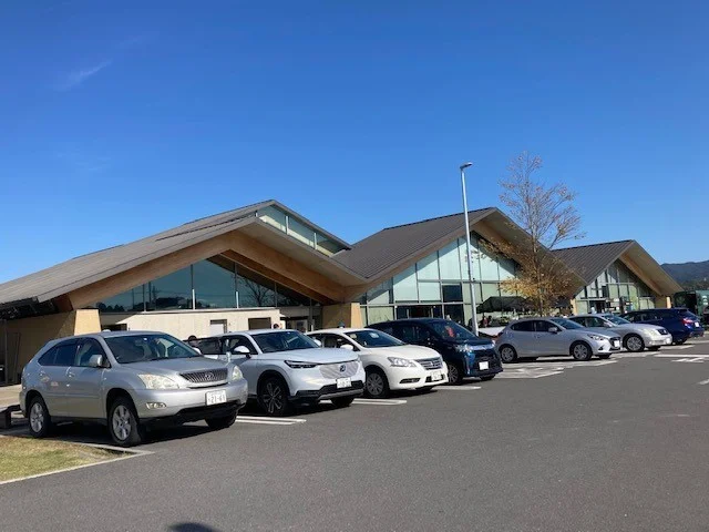 道の駅ましこまで1100m