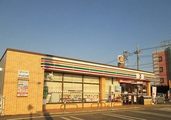 セブンイレブンまで850m