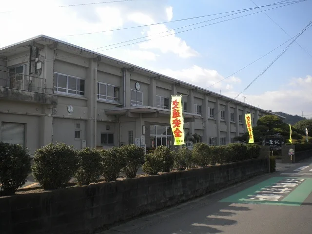 学島小学校まで950m