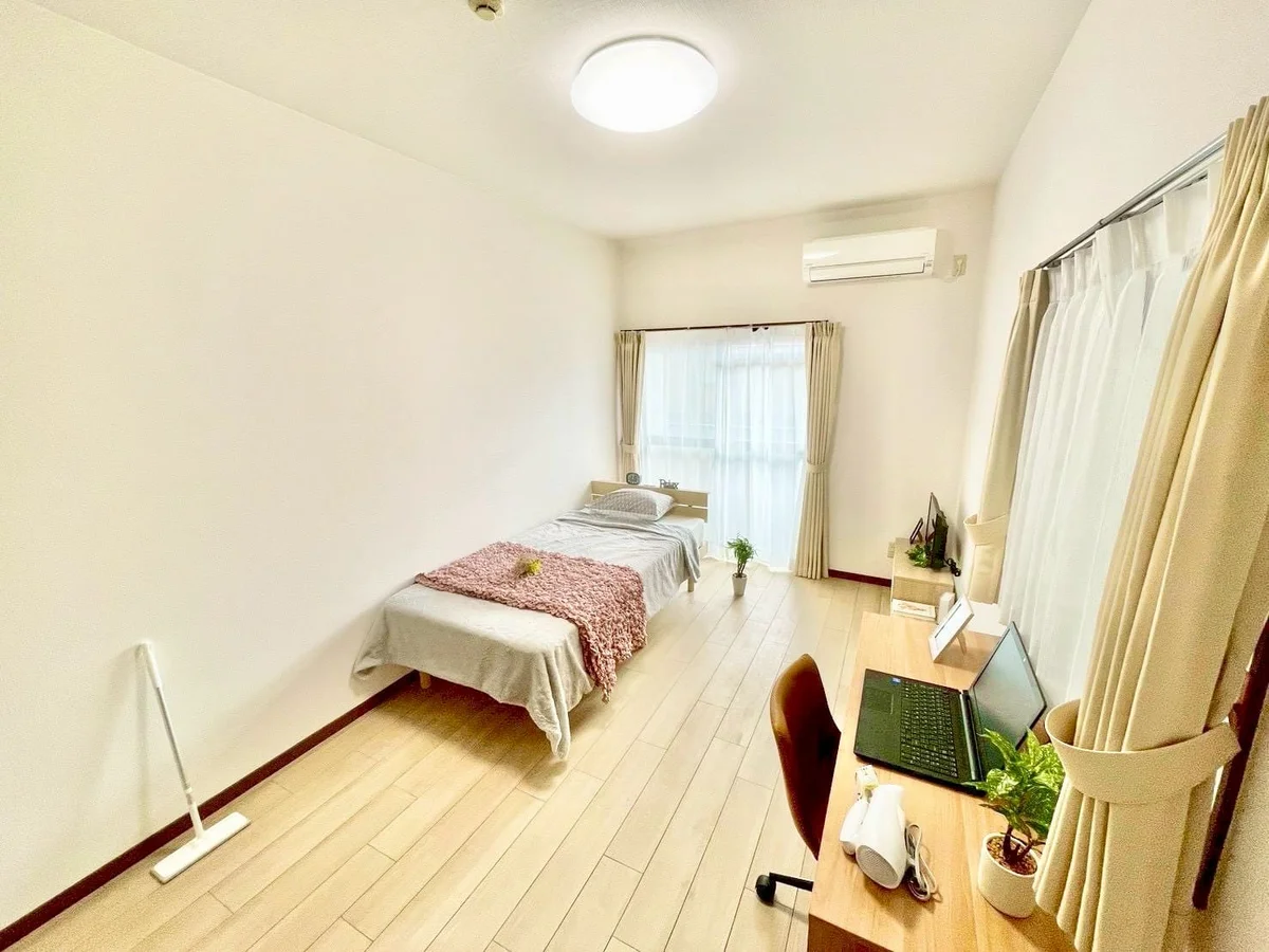 ※撮影用の観察植物・食器調理器具・雑貨類等はございません。※写真は現況優先