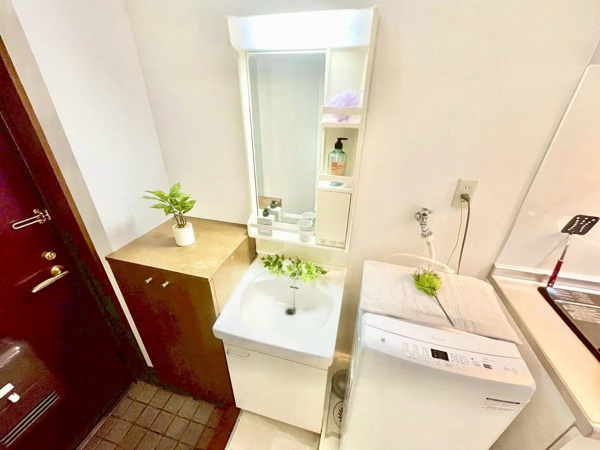 ※撮影用の観察植物・食器調理器具・雑貨類等はございません。※写真は現況優先