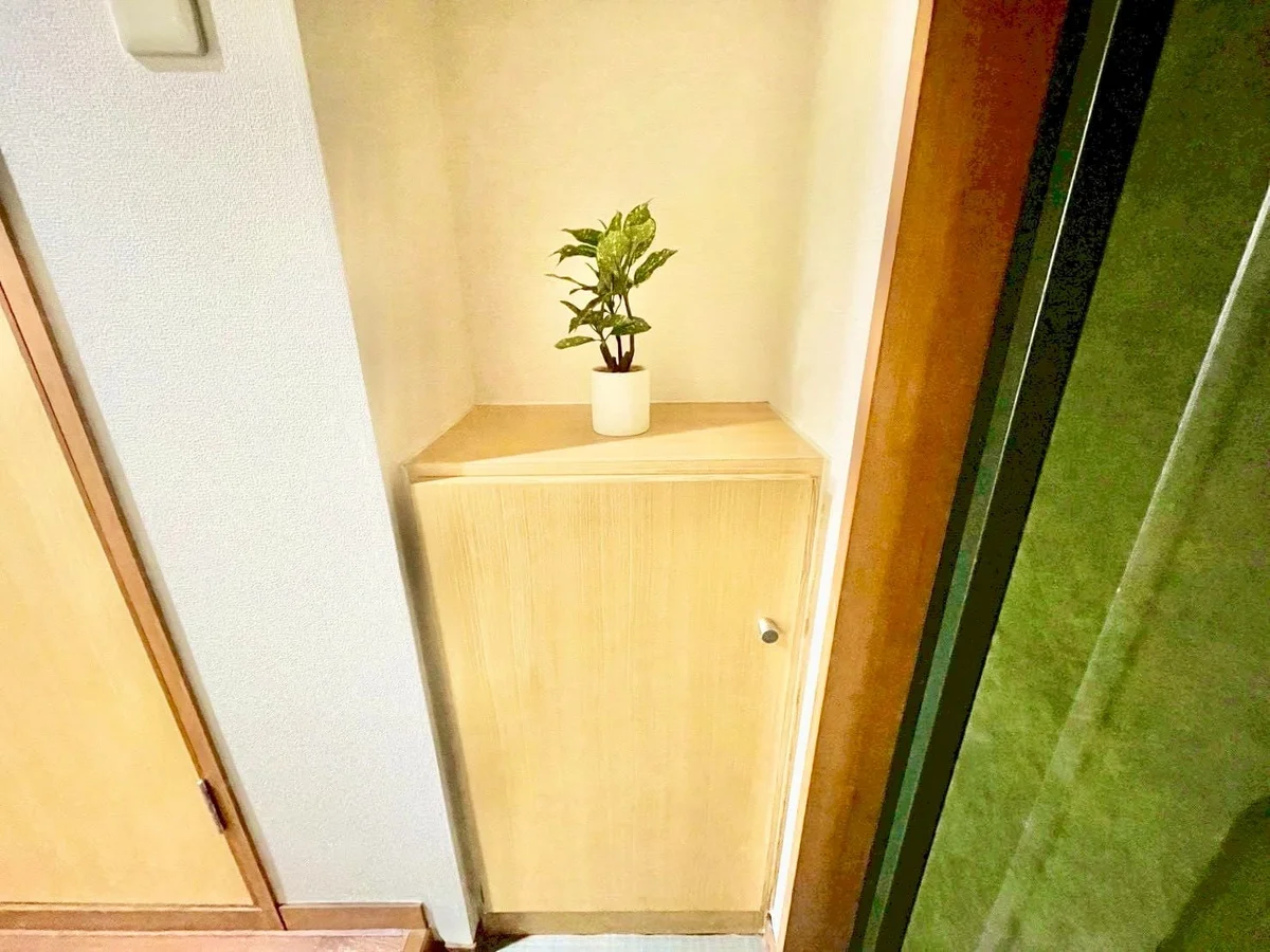 ※撮影用の観葉植物・食器調理器具・雑貨類等はございません。※図面・写真は現況優先。