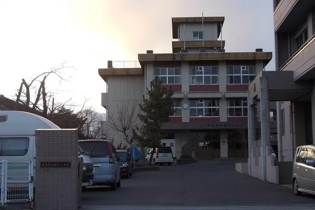 福島市立鳥川小学校まで700m