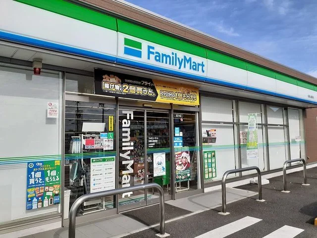 ファミリーマート和歌山榎原店様まで200m