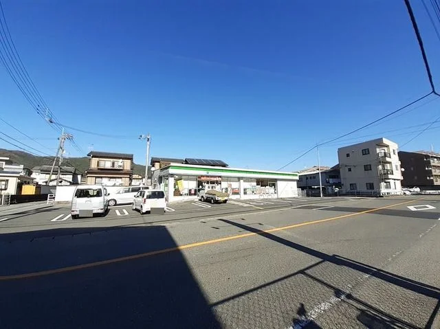 ファミリーマート 高知一宮店まで600m