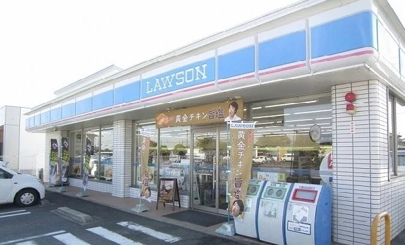 ローソン東出雲錦新町店まで300m