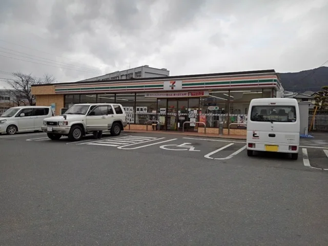 セブンイレブン杷木インター店まで850m