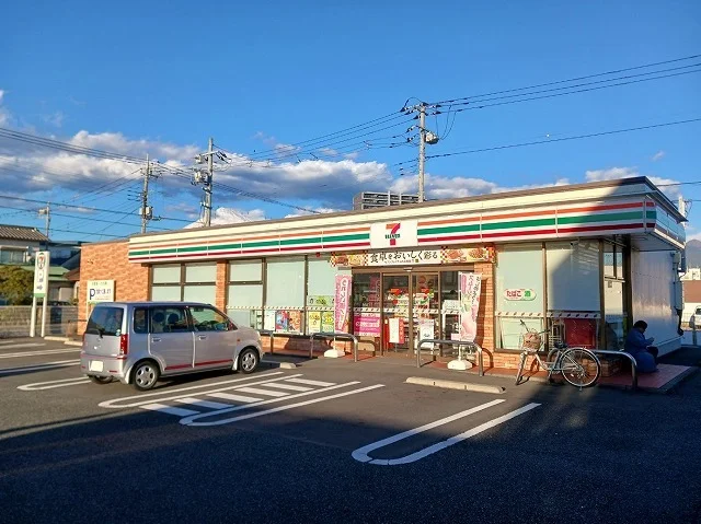 セブンイレブン富士市青島町店まで450m