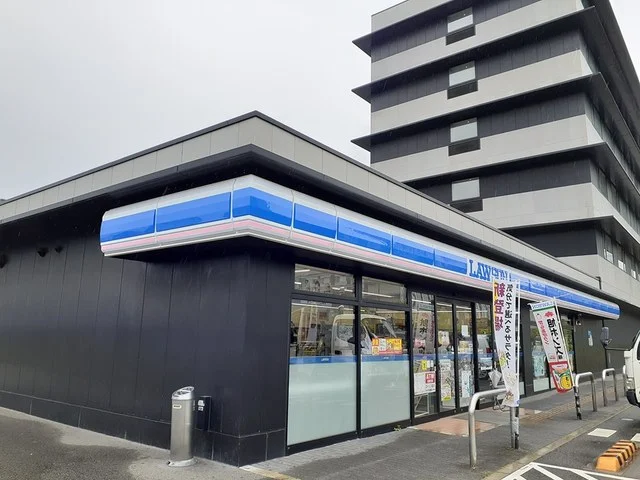 ローソン様まで419m