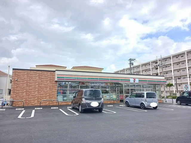 セブンイレブン桃原4丁目店まで550m