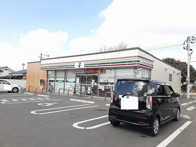 セブンイレブン都城一万城町店まで700m