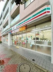 セブンイレブン赤塚中央通り店まで88m