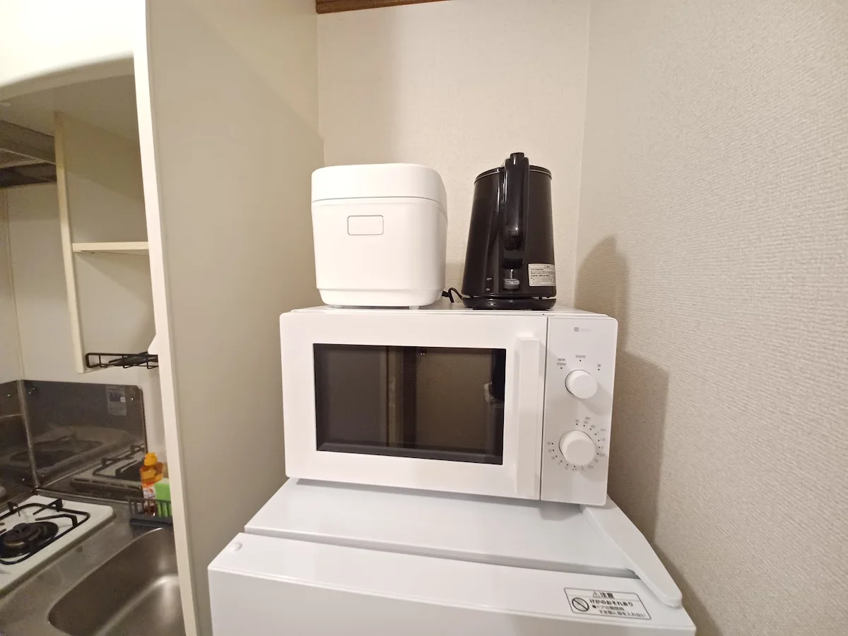 電子レンジ・炊飯器・電気ケトル