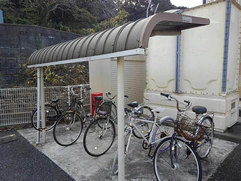 駐輪場完備