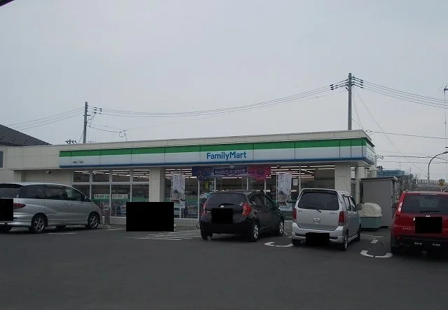 ファミリーマート小鶴二丁目店まで1100m
