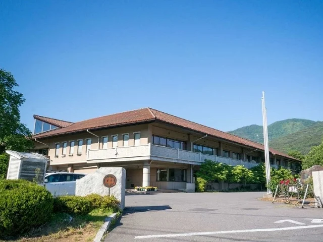 坂城町立坂城中学校まで900m