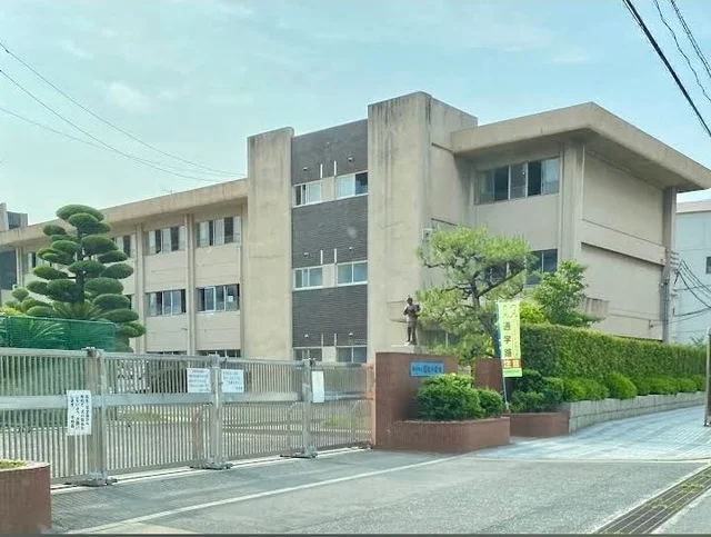 海田小学校まで2600m