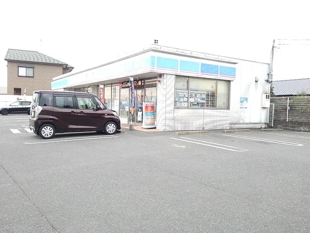 ローソン小郡大原西店まで490m