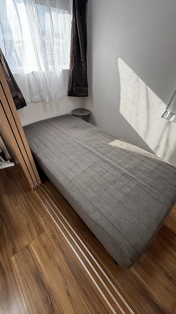 シングルベッド