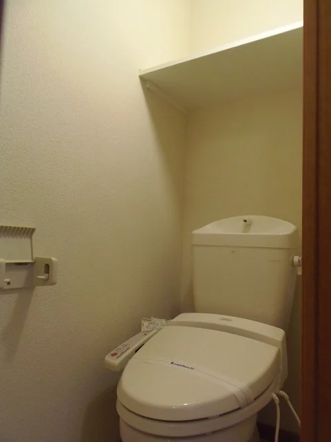 温水洗浄便座完備です