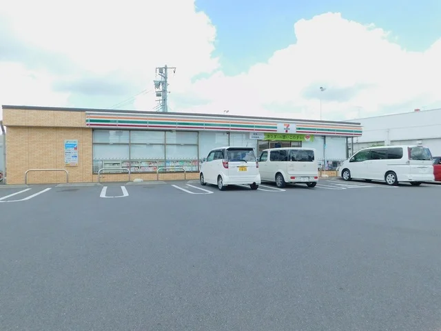 セブンイレブンまで500m