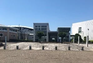 行田市立図書館まで1300m