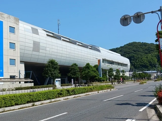 アイテムえひめ様まで1400m