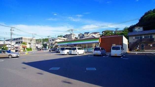 ファミリーマート 入間仏子店まで1200m