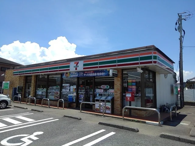 セブンイレブン小林上堤店まで850m