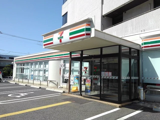 セブンイレブン鳥取湯所町店まで2000m