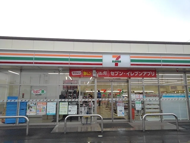 セブンイレブン筑西玉戸店まで900m