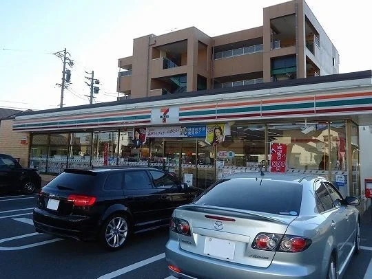 セブンイレブン平坂楠村店まで400m