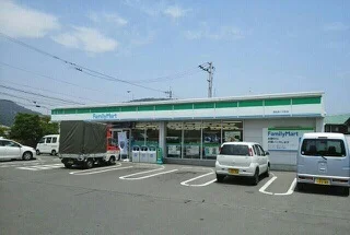 ファミリーマート高松西ハゼ町店まで970m