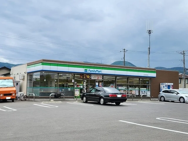 ファミリーマート白石蔵王店まで230m