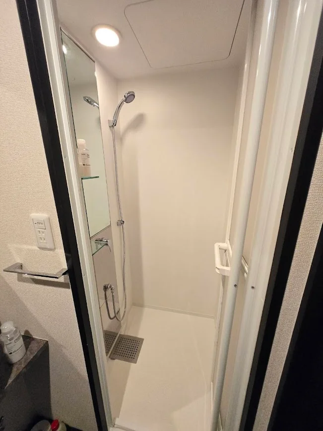 シャワールーム