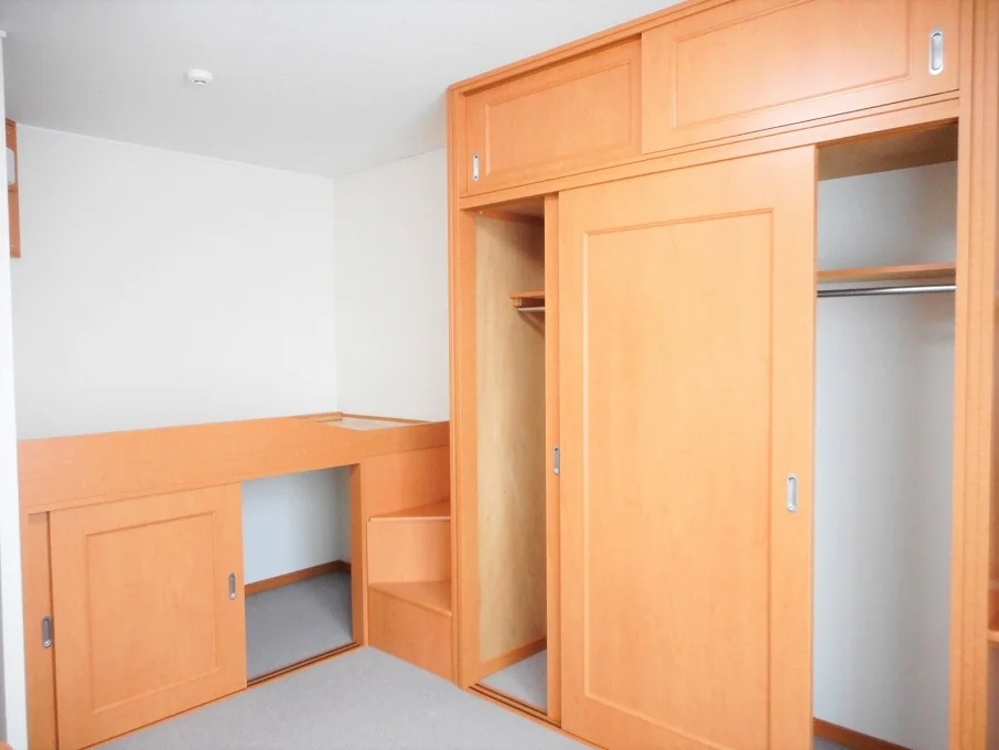 クローゼット、ベッド下収納あり