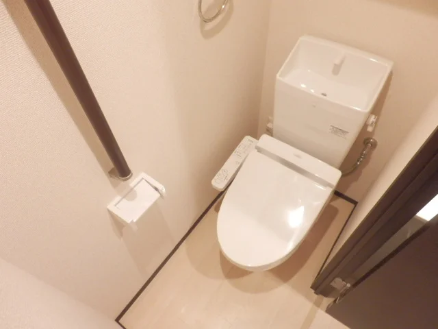 温水便座付きです