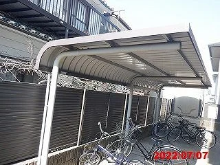 屋根付き駐輪場