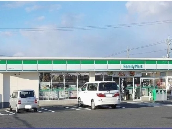 ファミリーマート倉敷下庄店まで650m