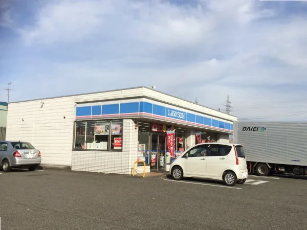ローソン武生インター店まで650m