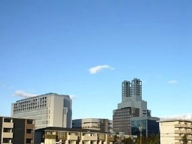 ソフトピアジャパンまで1582m