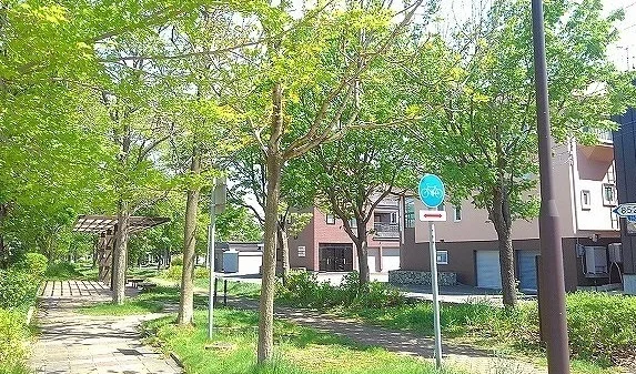 屯田緑道まで20m
